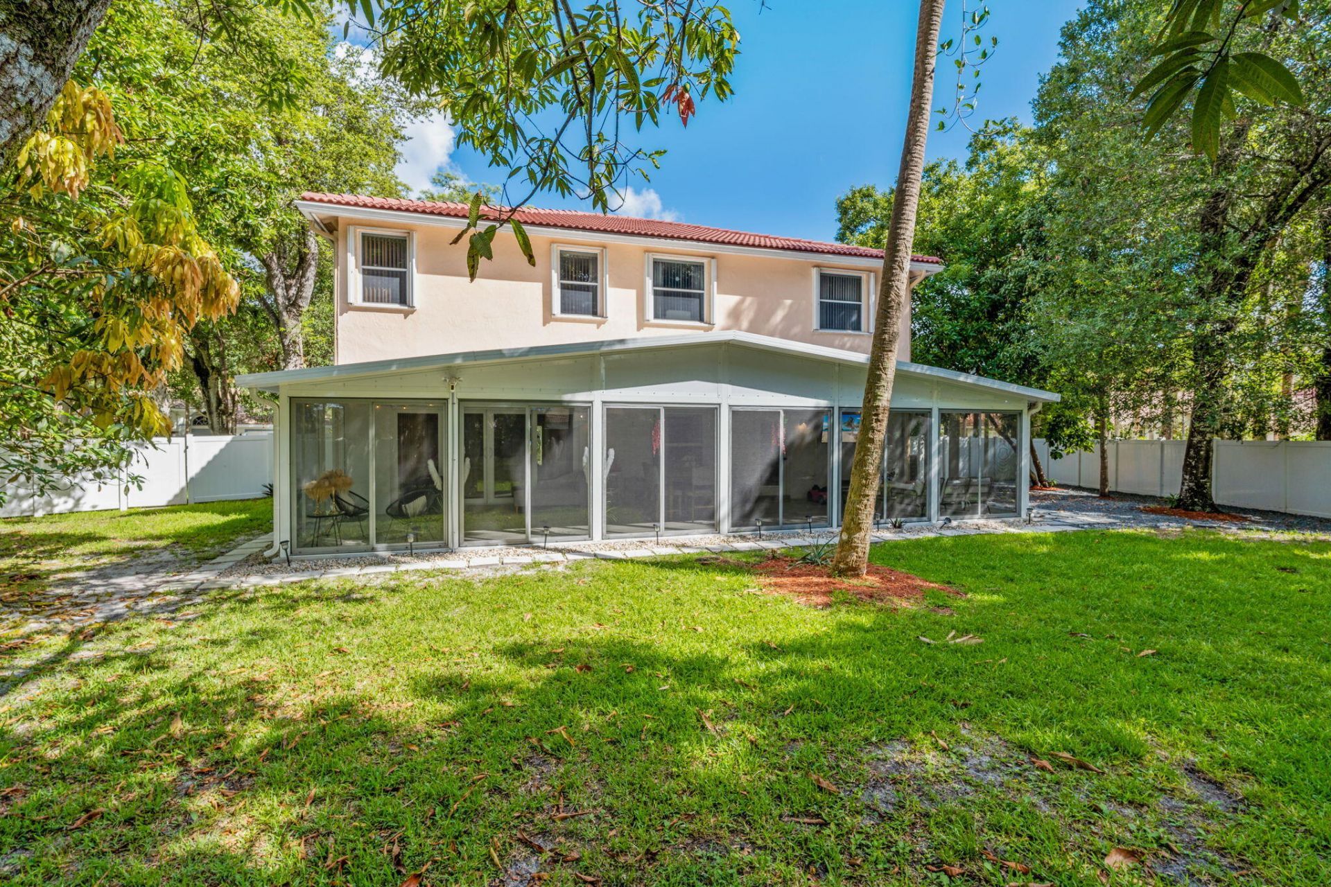 5304 NW 66th Avenue, Lauderhill, FL 33319 Photo