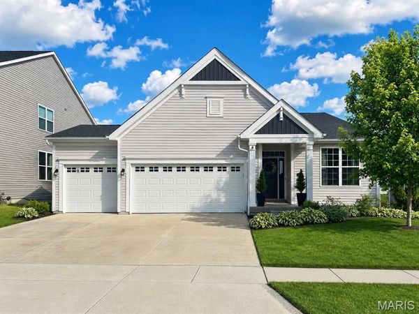 849 Upland Loop, O'Fallon, MO 63368