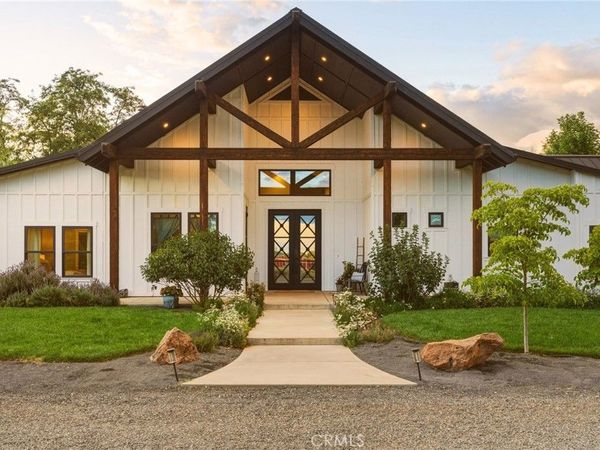 3016 Grape Way, Chico, CA 95973