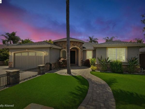 201 Westridge Dr, Santa Clara, CA 95050