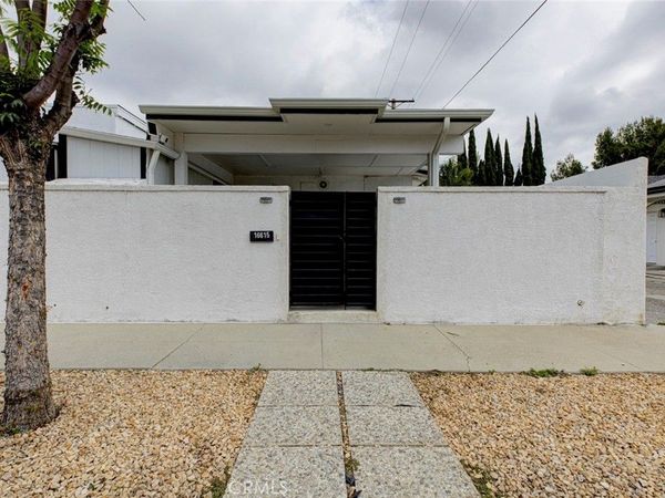 16615 Los Alimos St., Granada Hills, CA 91344