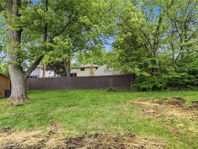 6195 Stafford Drive, North Olmsted, OH 44070 Photo 27