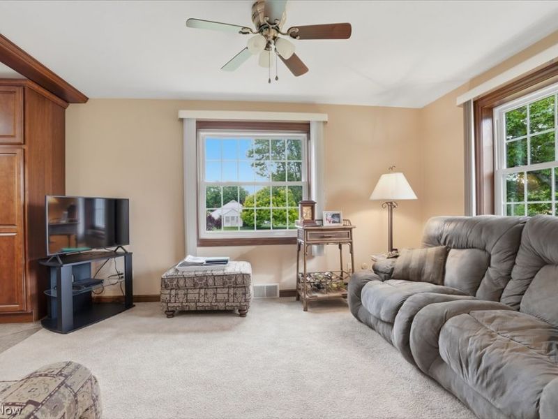 359 Walnut Street, Leetonia, OH 44431 Photo 10
