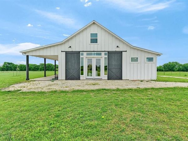 5235 Fm 1752 S, Whitewright, TX 75491