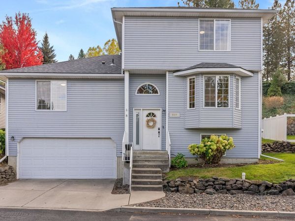 607 W Persimmon Ln, Spokane, WA 99224