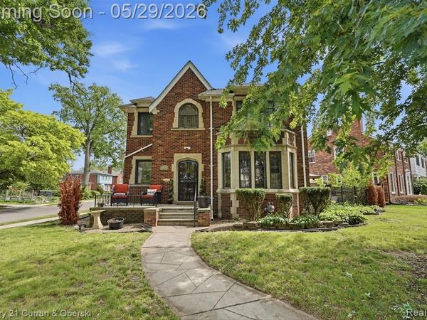 20096 Shrewsbury Road , Detroit, MI 48221