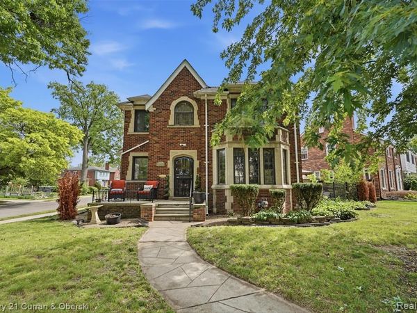 20096 Shrewsbury Road, Detroit, MI 48221