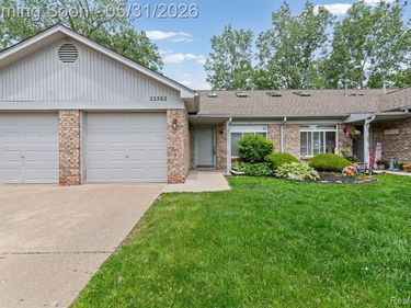 23362 Stromp Court, Brownstown Twp, MI 48183