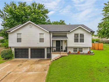 112 NW 101st Terrace, Kansas City, MO 64155