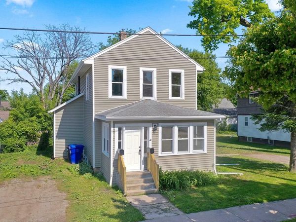 714 N BATEMAN STREET, Appleton, WI 54911