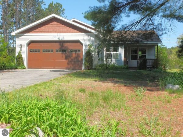 2332 Arthur Court, Traverse City, MI 49685