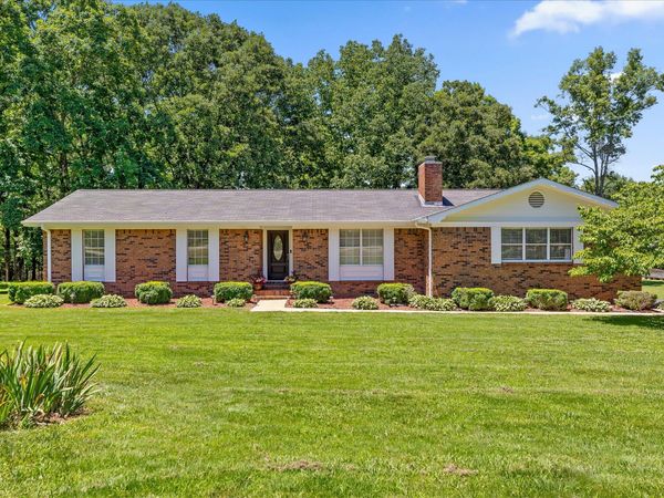 445 Brow Road, Trenton, GA 30752