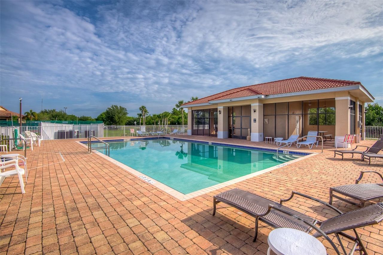 240 W End Drive, Unit 713, Punta Gorda, FL 33950 Photo