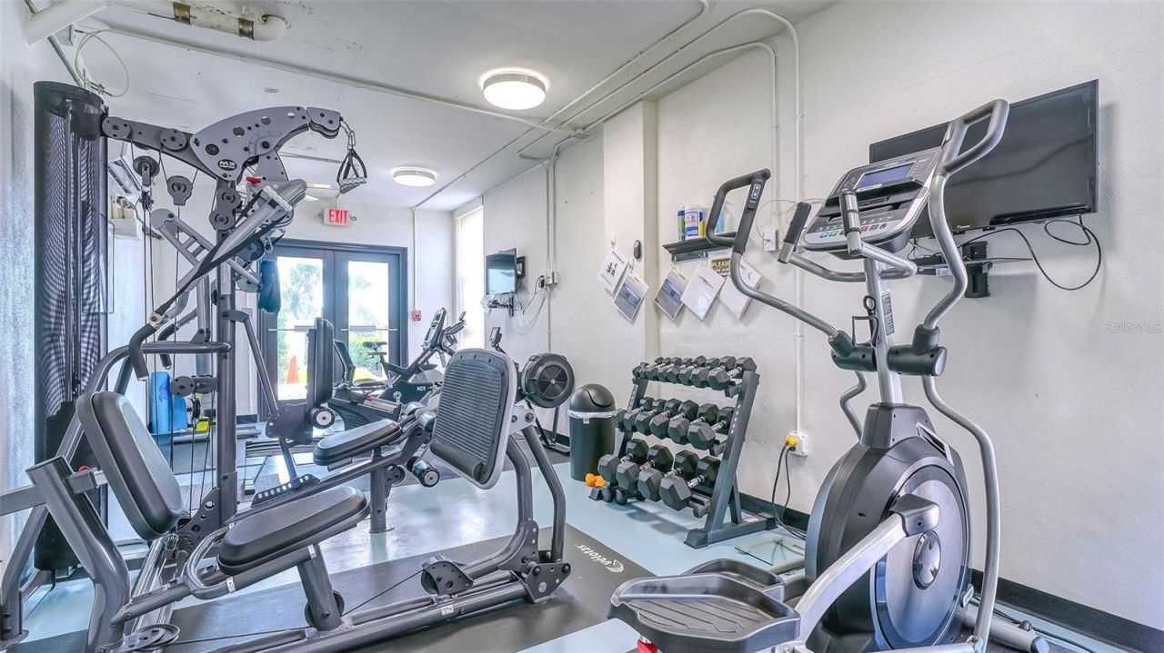 101 Benjamin Franklin Drive, Unit 85 & 86, Sarasota, FL 34236 Photo