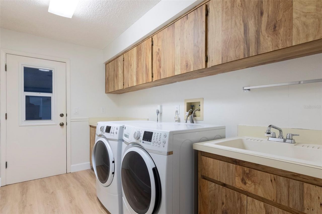 3119 Hyde Park Drive, Clearwater, FL 33761 Photo