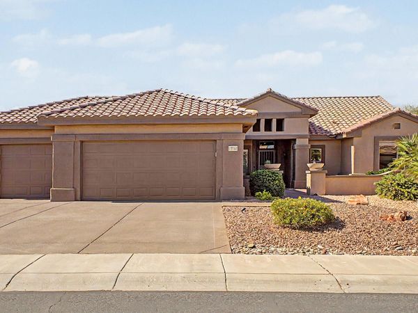 15764 W SPRING TREE Way, Surprise, AZ 85374