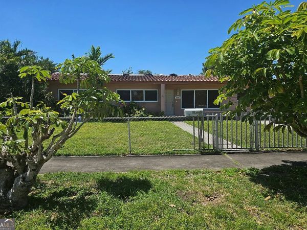 6240 NW 112th Terrace, Hialeah, FL 33012