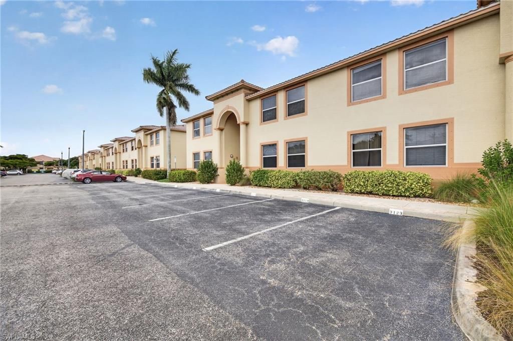 15420 Bellamar Cir , Unit 3123, Fort Myers, FL 33908 Photo
