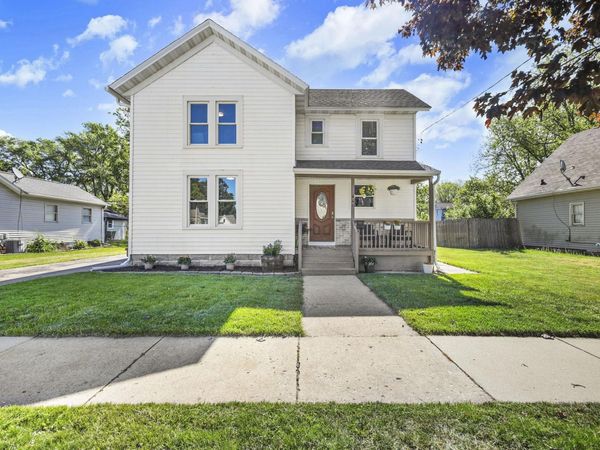 440 N Chatham Street, Janesville, WI 53548