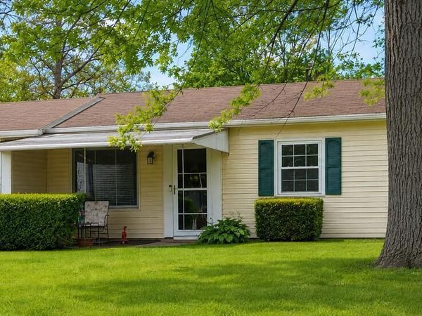 102 Friars Lane , Toledo, OH 43615
