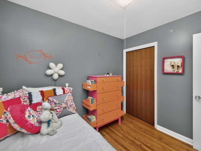998 Vacationland Drive, Cincinnati, OH 45231 Photo 12