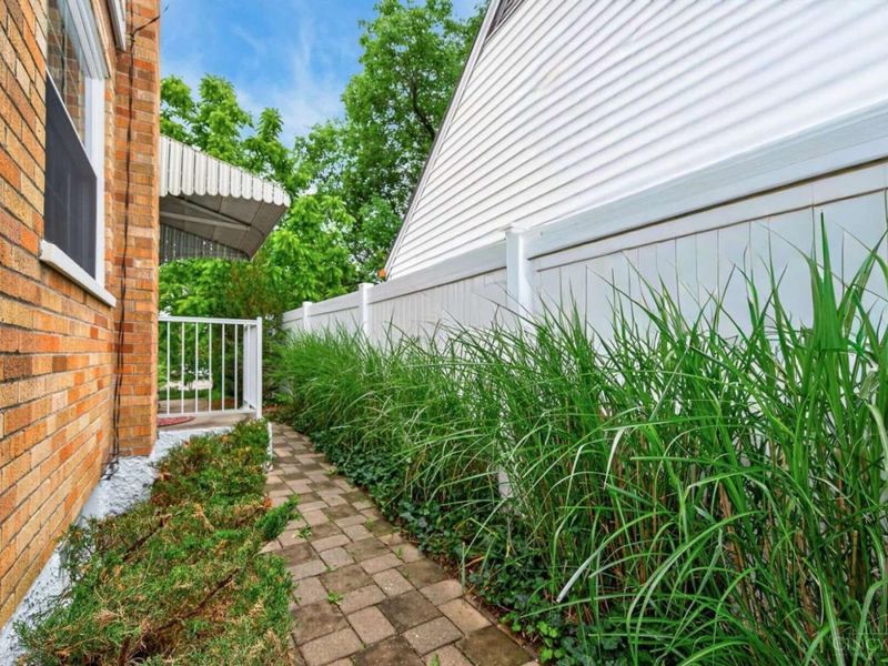 998 Vacationland Drive, Cincinnati, OH 45231 Photo 22