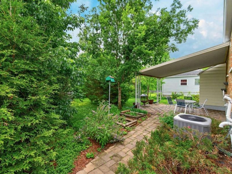 998 Vacationland Drive, Cincinnati, OH 45231 Photo 25