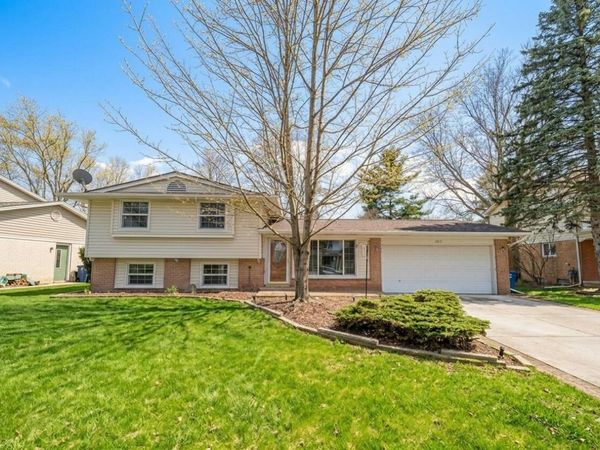 3212 Lockridge Drive, Ann Arbor, MI 48108