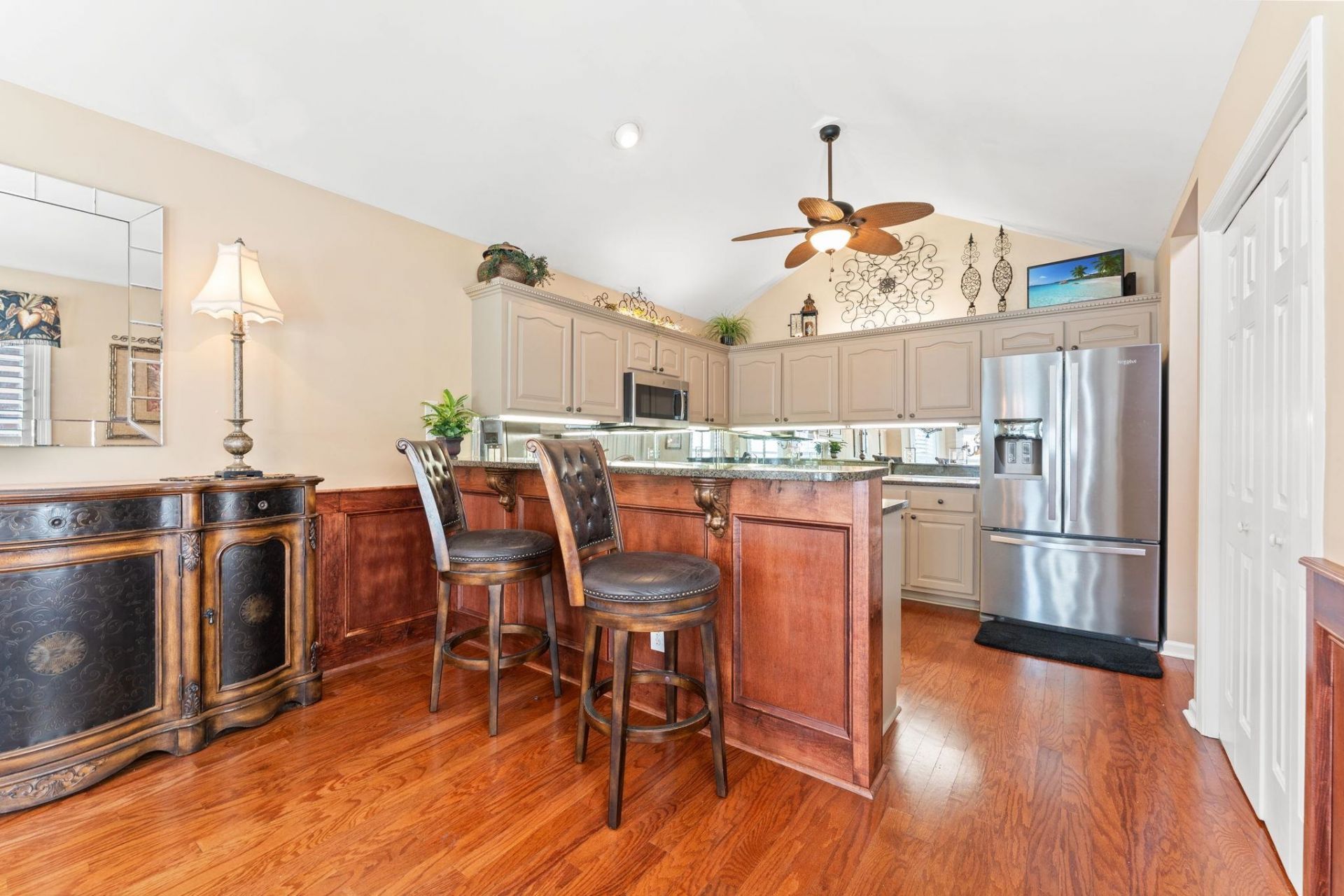 9624 Chestnut Ridge Dr.  Photo 16