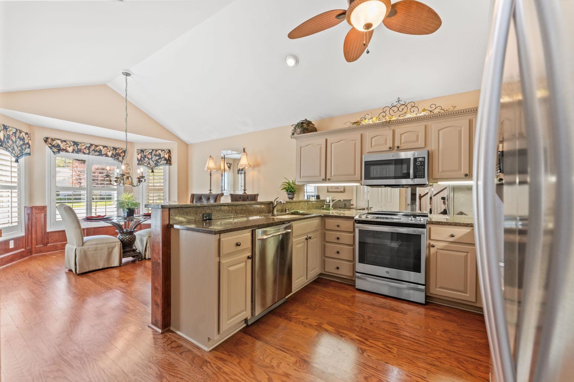 9624 Chestnut Ridge Dr.  Photo 17