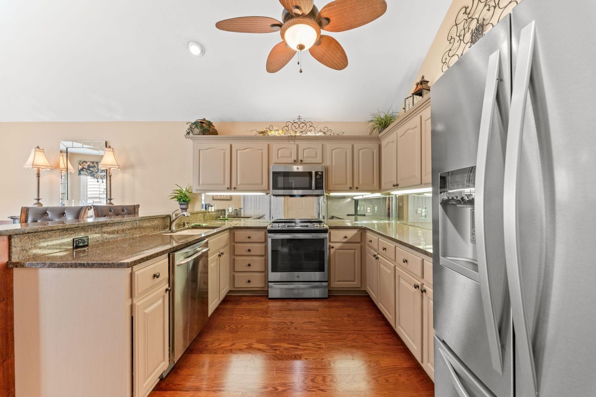 9624 Chestnut Ridge Dr.  Photo 18