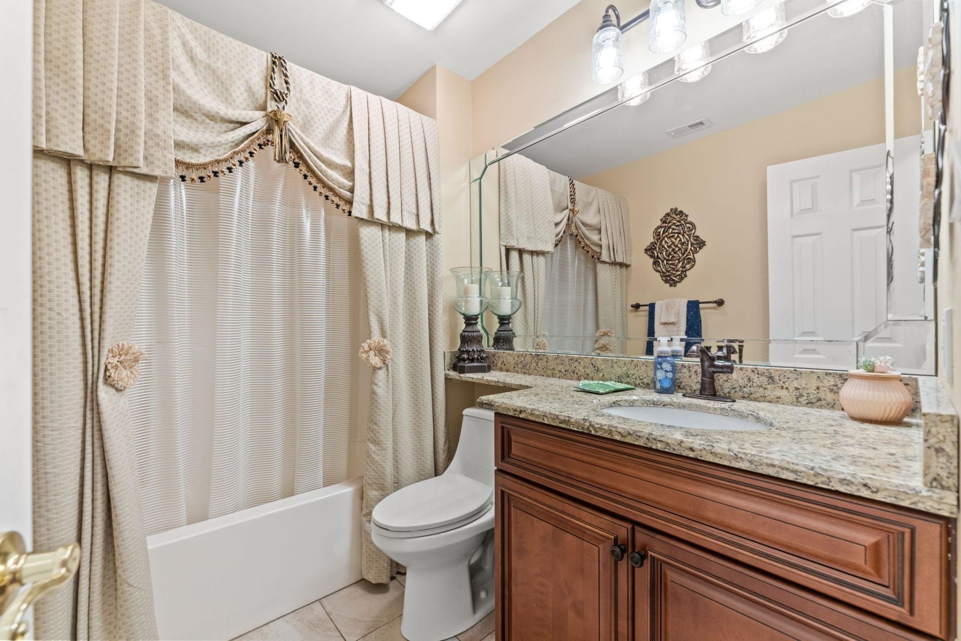 9624 Chestnut Ridge Dr.  Photo 28