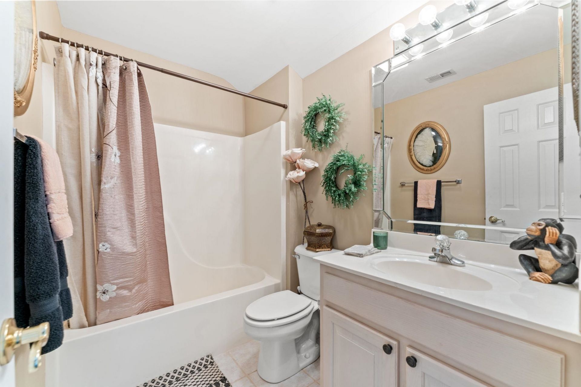 9624 Chestnut Ridge Dr.  Photo 32