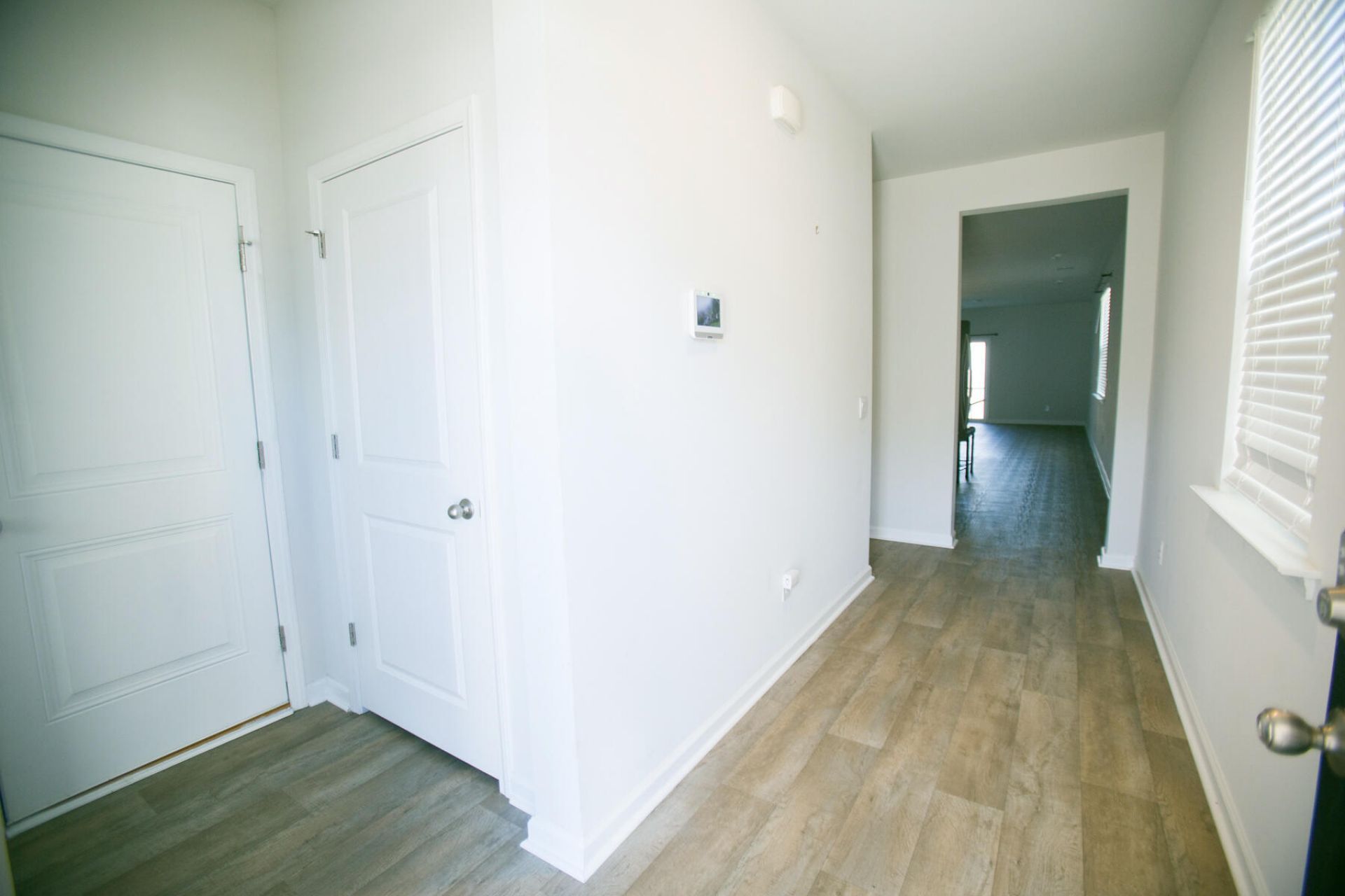 212 N Light Way Photo 6