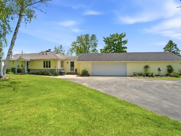W6093 N BAY COURT, Shawano, WI 54166