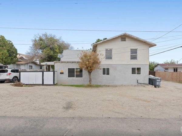 300 - 1/2 Buchanan Street, Taft, CA 93268