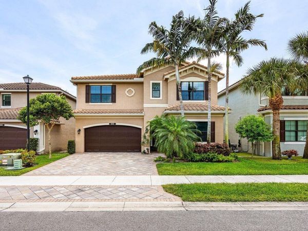8068 Lemon Serpentine Lane, Delray Beach, FL 33446
