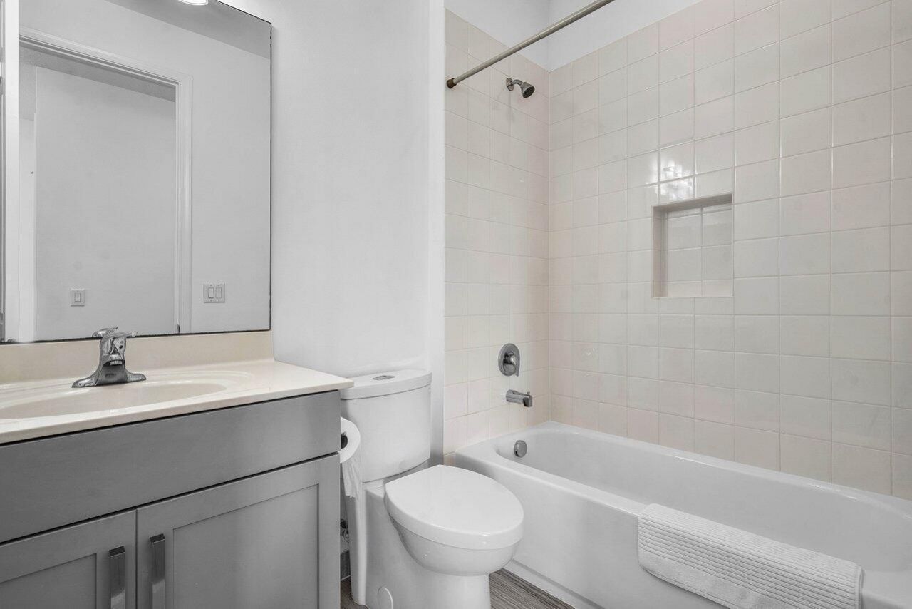 8068 Lemon Serpentine Lane, Delray Beach, FL 33446 Photo