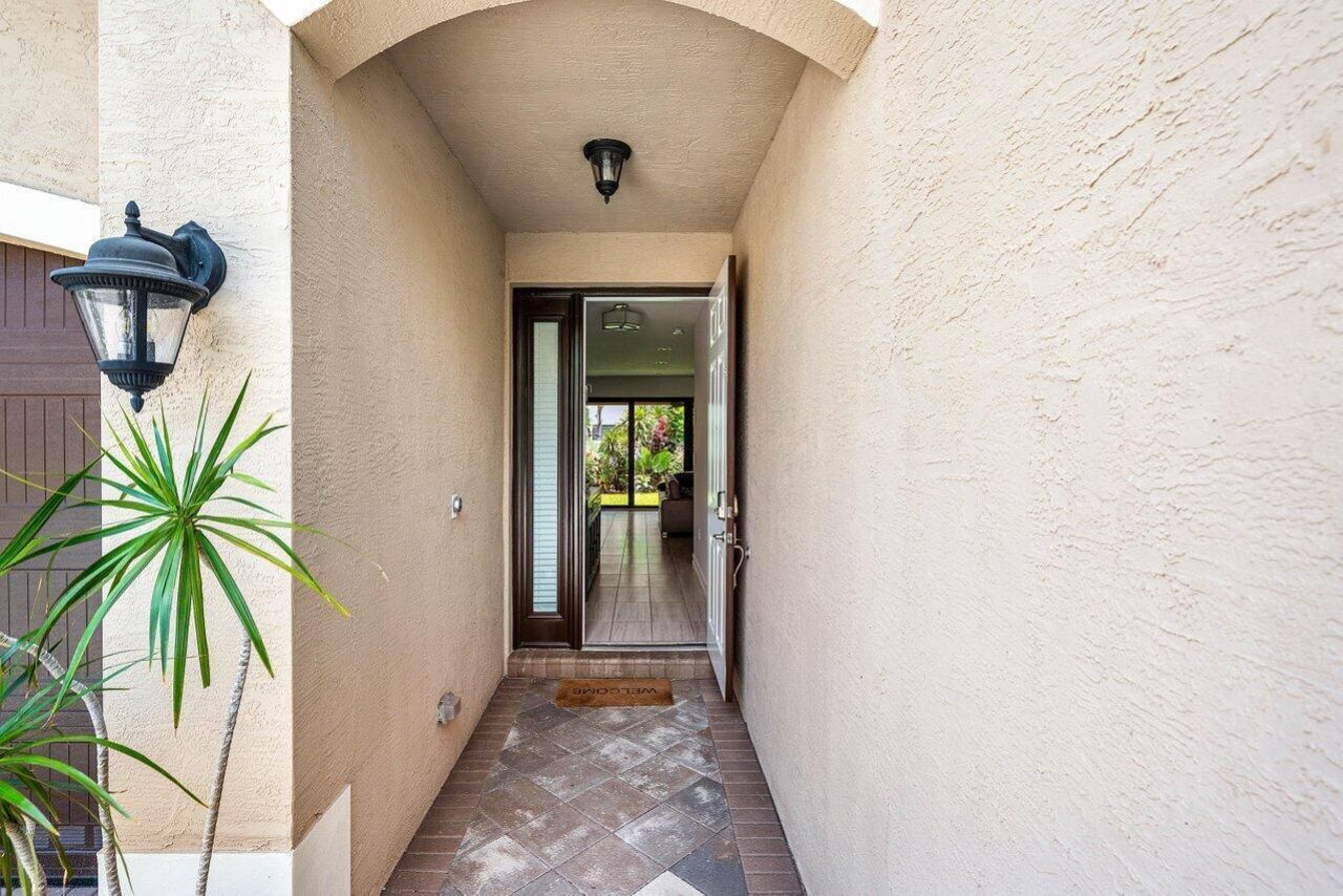 8068 Lemon Serpentine Lane, Delray Beach, FL 33446 Photo