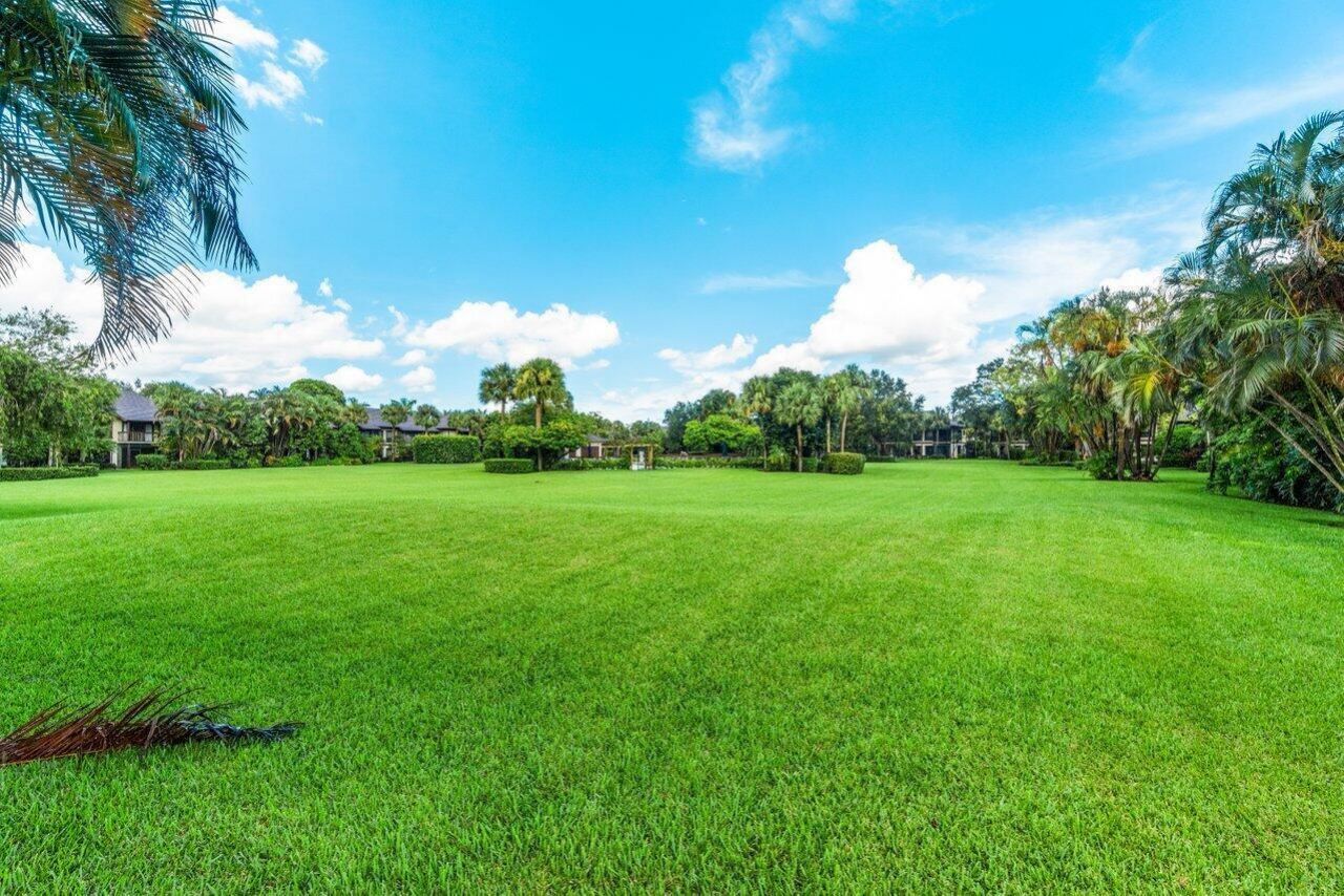 13334 Polo Club Road, Unit 207, Wellington, FL 33414 Photo