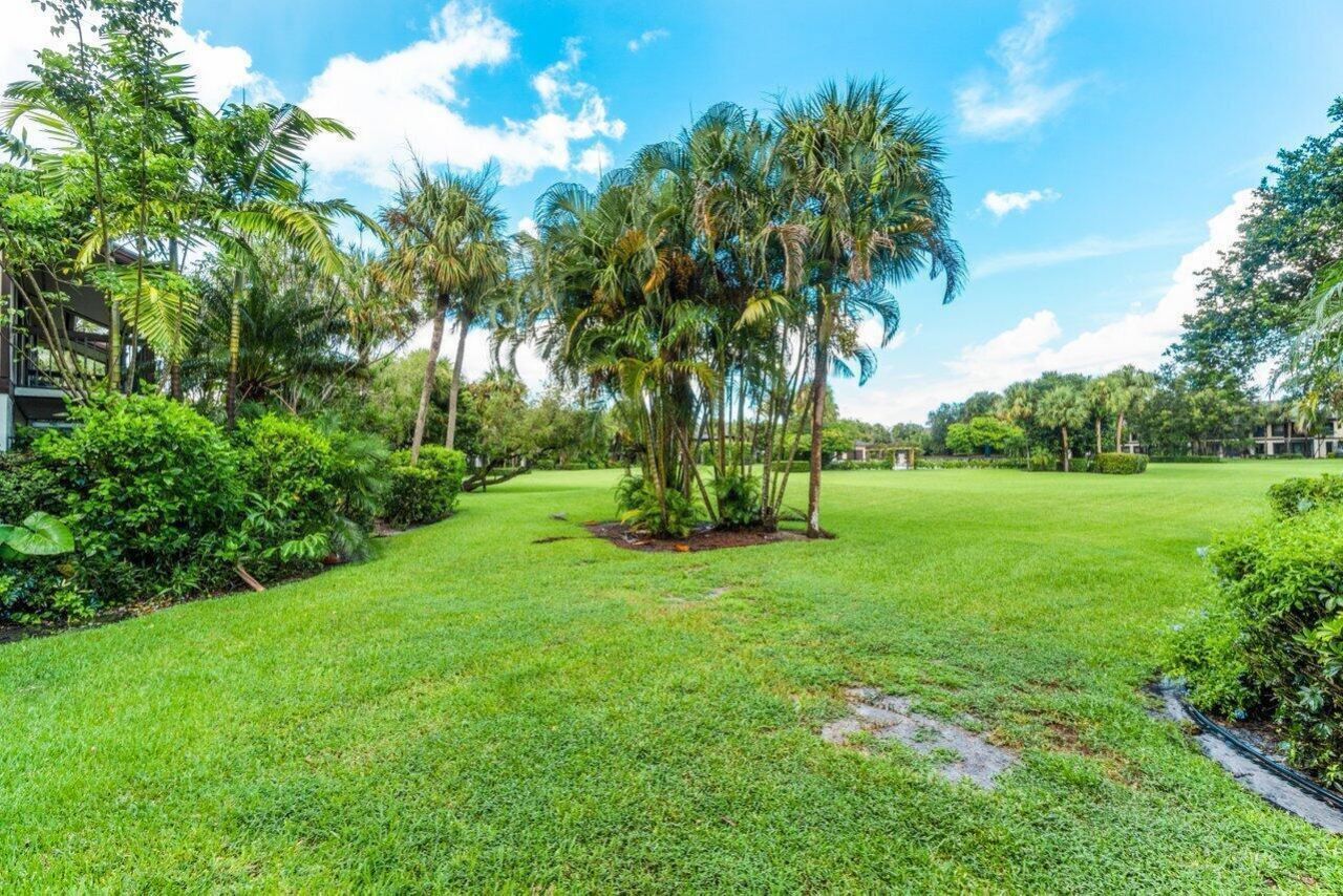 13334 Polo Club Road, Unit 207, Wellington, FL 33414 Photo