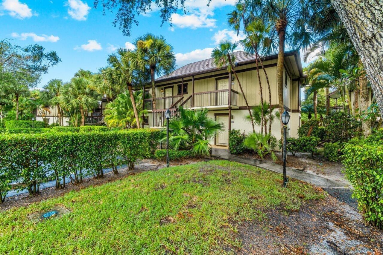13334 Polo Club Road, Unit 207, Wellington, FL 33414 Photo