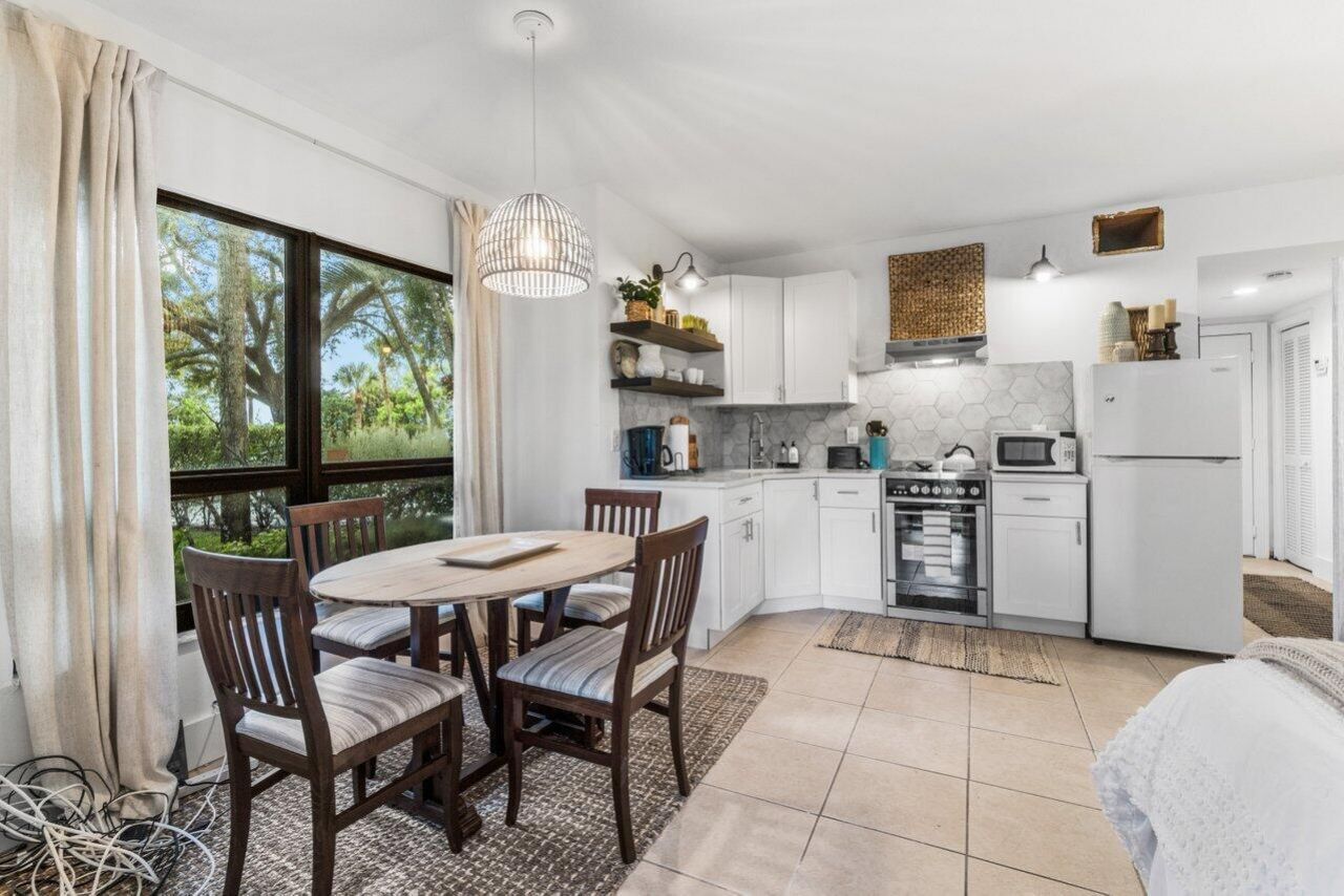 13334 Polo Club Road, Unit 207, Wellington, FL 33414 Photo