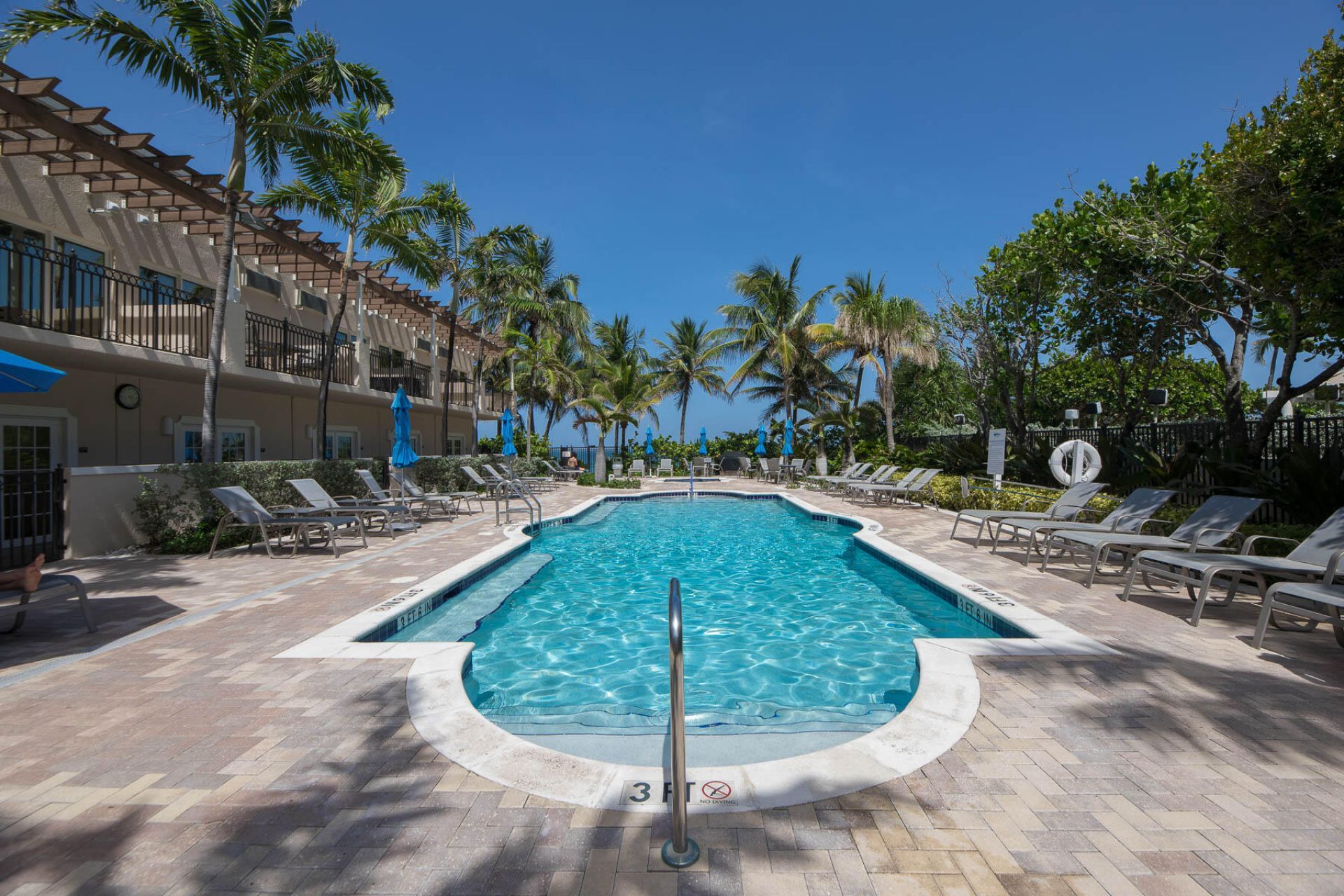 2001 N Ocean Boulevard, Unit Apt 1201, Fort Lauderdale, FL 33305 Photo