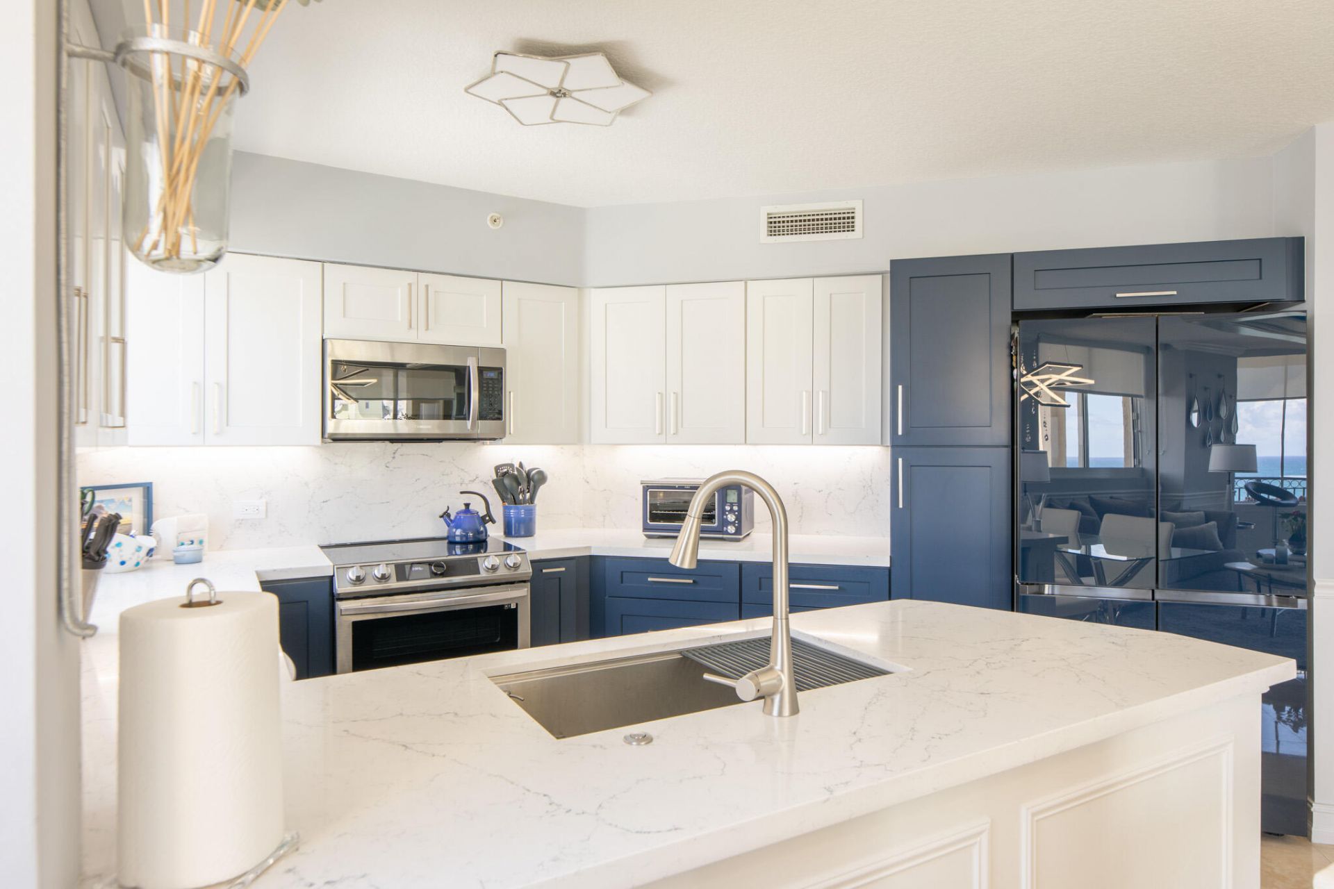 2001 N Ocean Boulevard, Unit Apt 1201, Fort Lauderdale, FL 33305 Photo