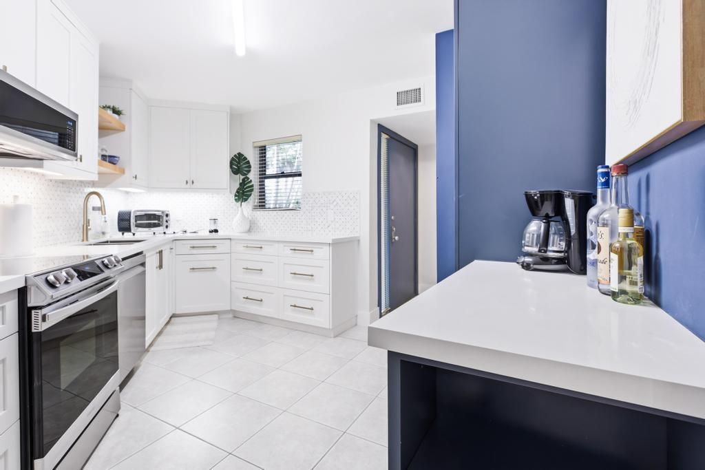 5800 Camino Del Sol, Unit Apt 106, Boca Raton, FL 33433 Photo