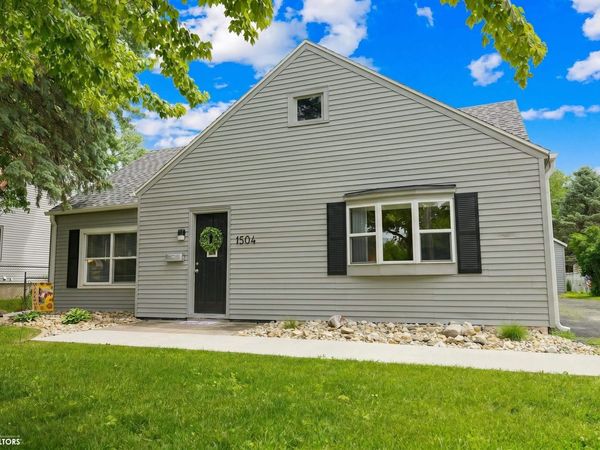 1504 S Leebrick Street, Burlington, IA 52601