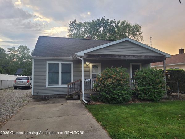 215 Winifred Avenue, Lansing, MI 48917