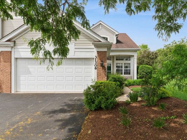 31306 Kline Circle , Warrenville, IL 60555