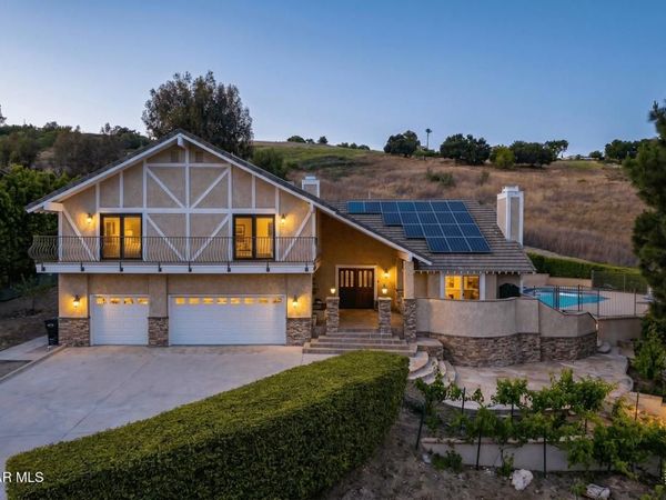 554 Lone Oak Drive, Thousand Oaks, CA 91362